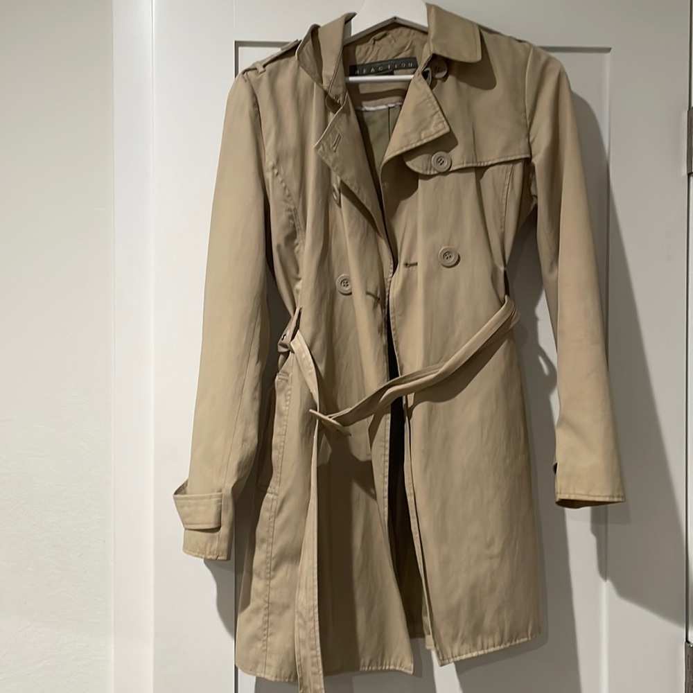 Kenneth Cole Reaction Beige Belted Trench Coat
